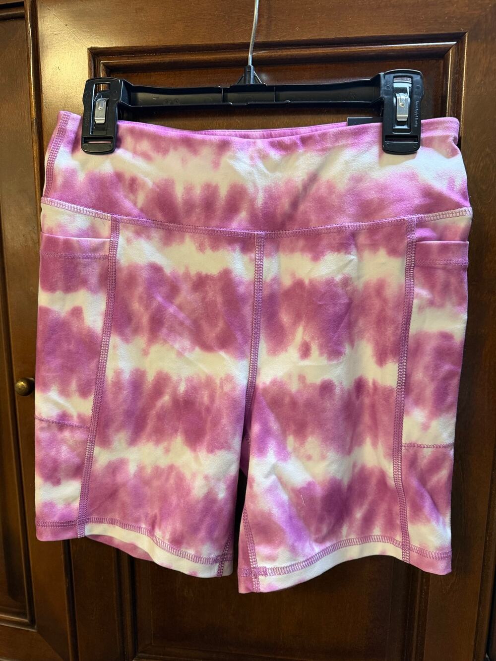 DSG performance mid rise bike shorts. Girls Large